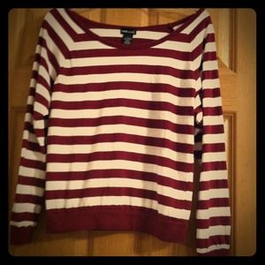 🎈🎈TRADED🎈🎈Burgundy Red & White baggy Long