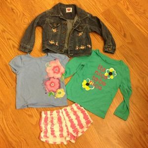 Girls size 3t clothes. Bundle :)
