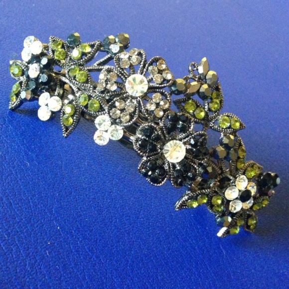 Jeweled hair barrette