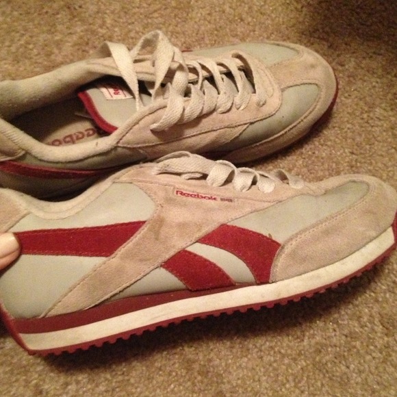 Reeboks - Picture 2 of 2