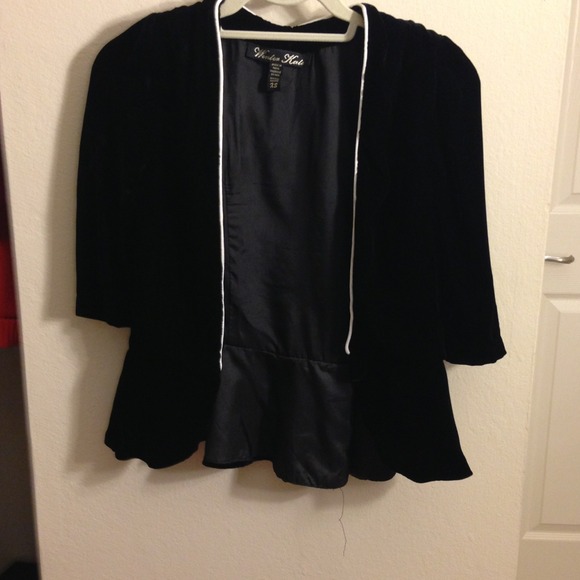 Winter Kate velvet black with white border blazer