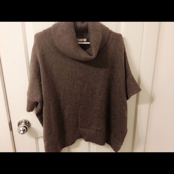 cute brown neck sweater - Picture 2 of 4
