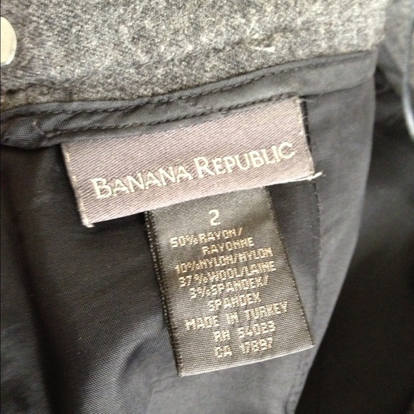 Size 2 Banana Republic floor length smokey gry skt - Picture 4 of 4