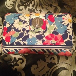 Vera Bradley twist lock wallet