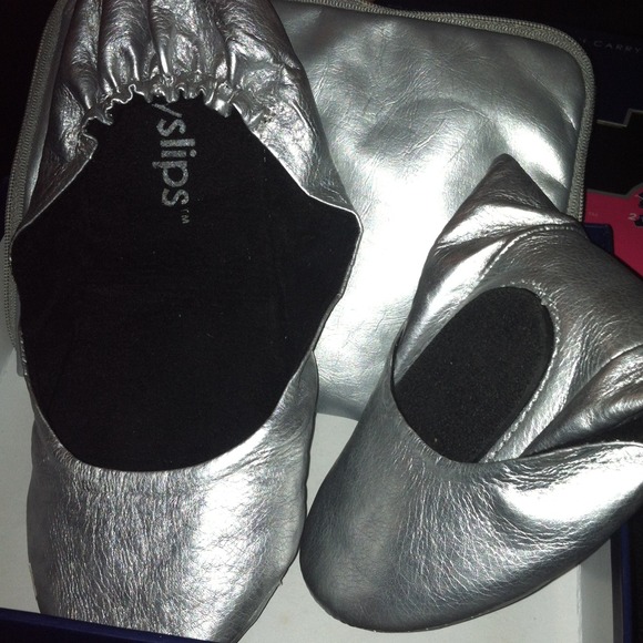 Cityslips foldable flats with carrying case. - Picture 2 of 4