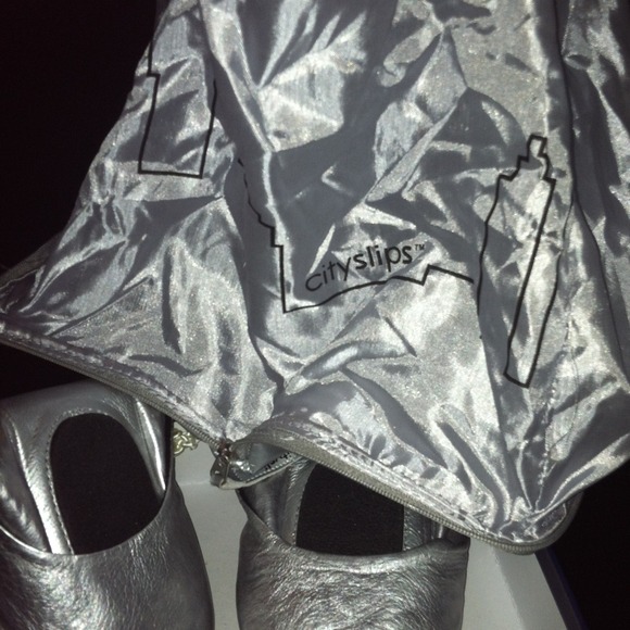 Cityslips foldable flats with carrying case. - Picture 4 of 4