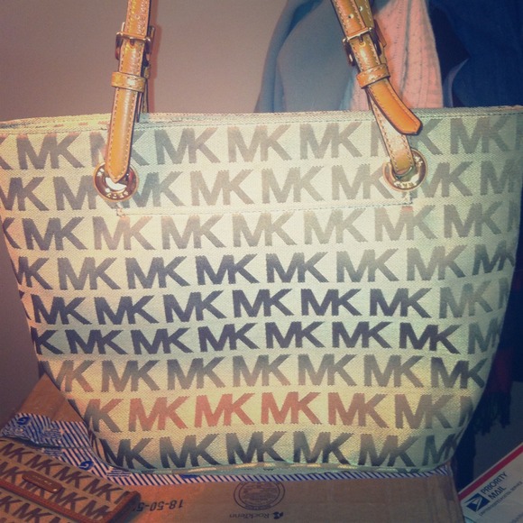 🚫SOLD🚫 to @jaclynmarie21