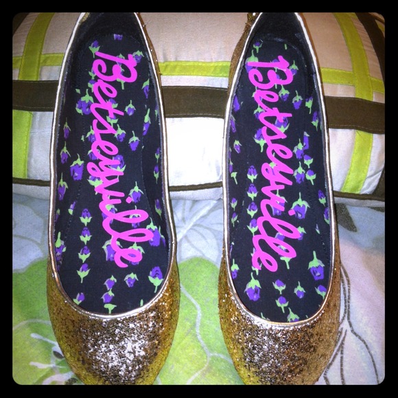 Betsey Johnson💥SOLD💥