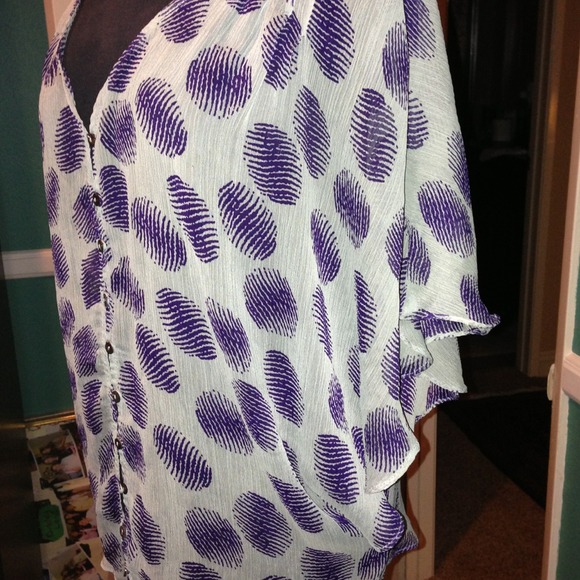 Sheer button-down top. BP Nordstrom. Size: SMALL - Picture 2 of 3