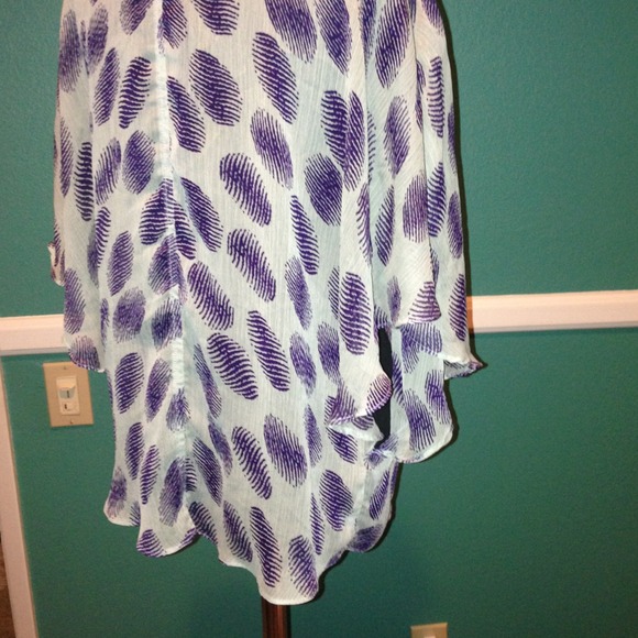 Sheer button-down top. BP Nordstrom. Size: SMALL - Picture 3 of 3