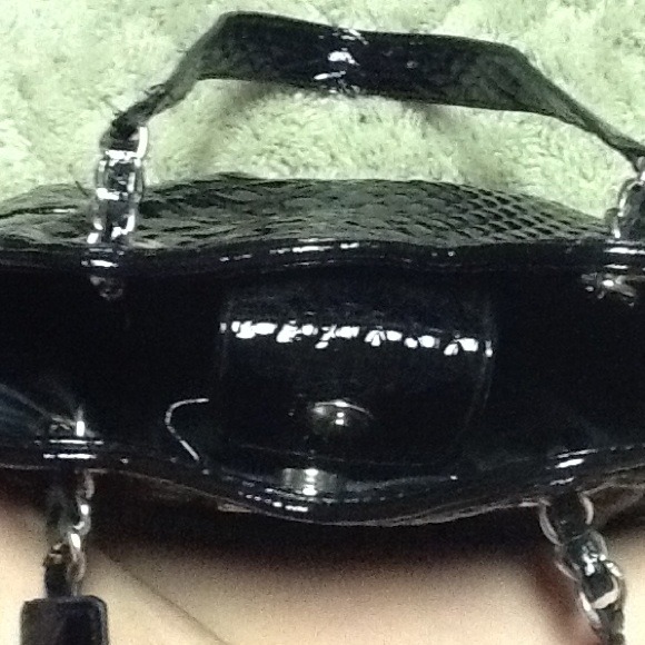Purse - Picture 3 of 3