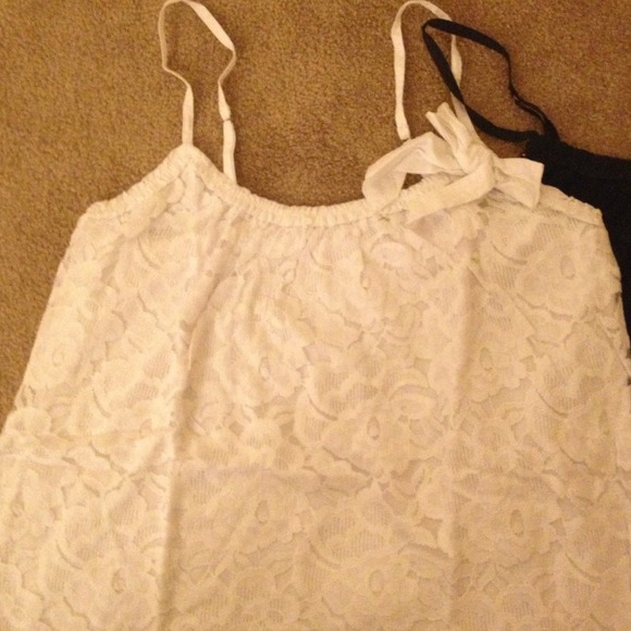 Cute lace and bow Top