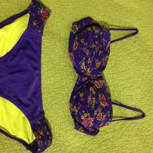Xhilaration bikini swimsuit nwot!