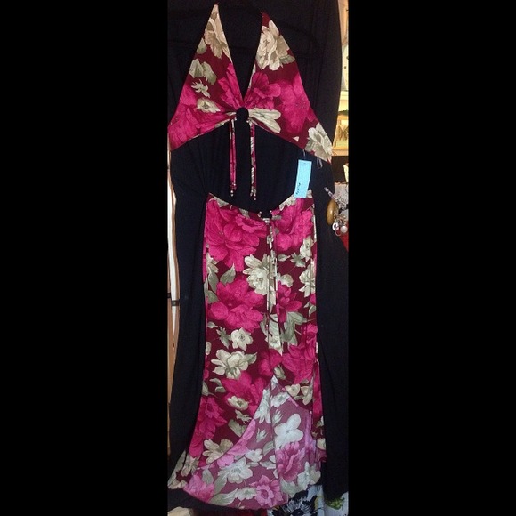 Set rose halter and high low skirt