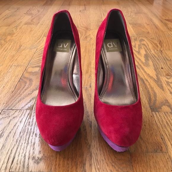 DV Dolce Vita 'Boston' Berry Suede Sz 7