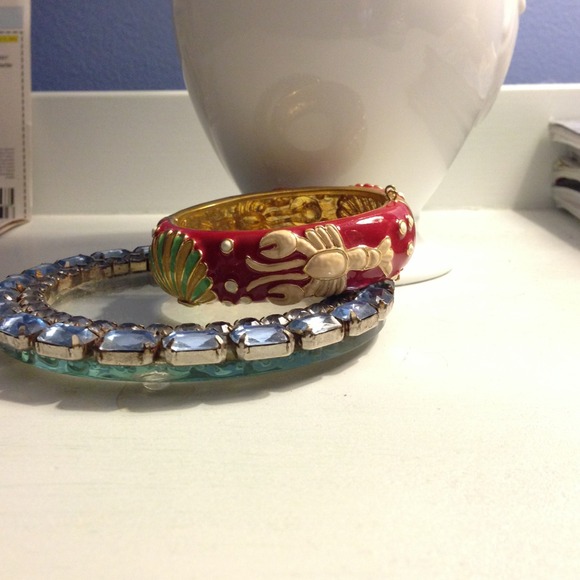 JCrew lobster and shells summer enamel bangle.