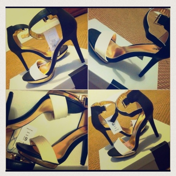Zara Shoes - 🎀SOLD🎀Zara heels black white gold inspired