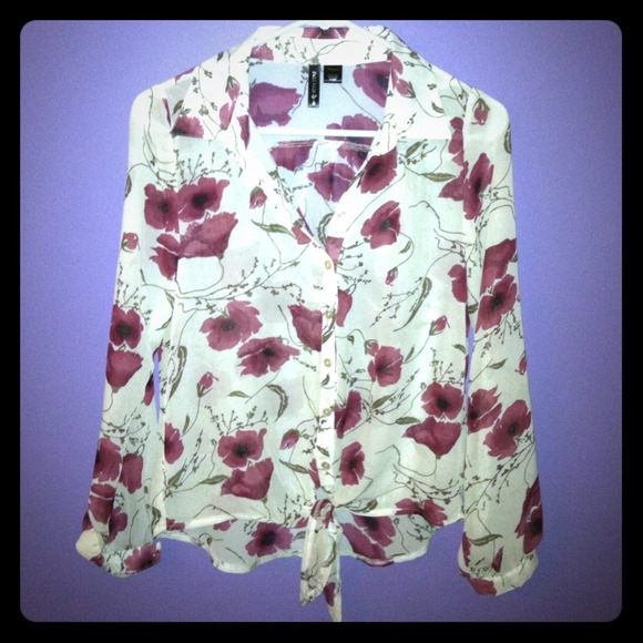 Lace blouse - Picture 1 of 2