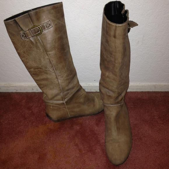 Steve Madden boots
