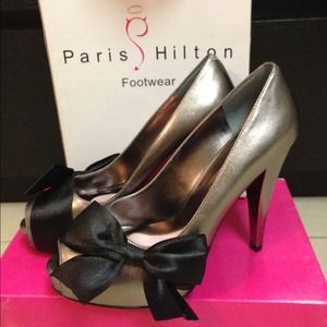 Paris Hilton high heels