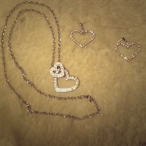 Heart chain neckless and earrings.