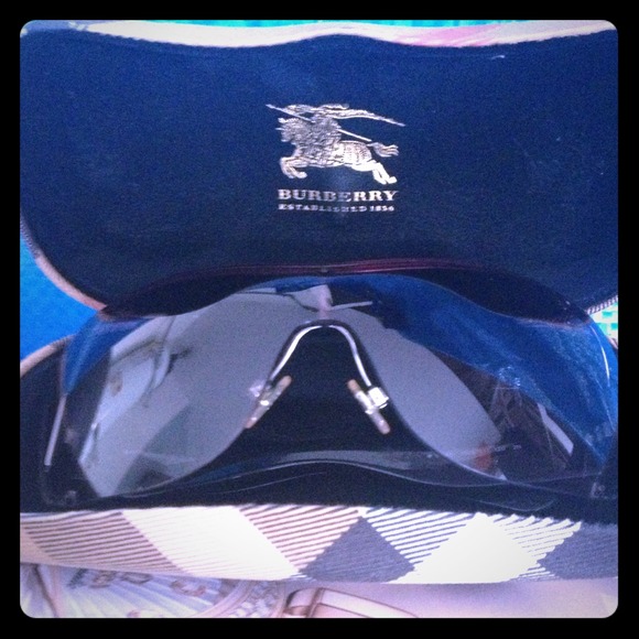 Burberry women's sunglasses