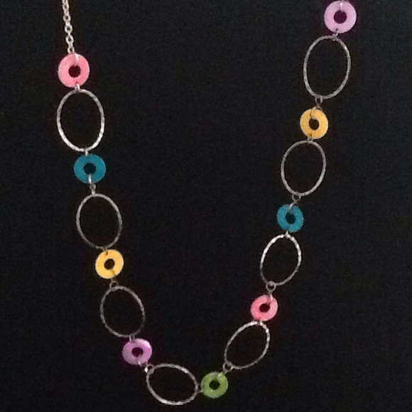 GOLD TONE WHIMSICAL NECKLACE, LOBSTER CLAW CLOSURE - Picture 4 of 4