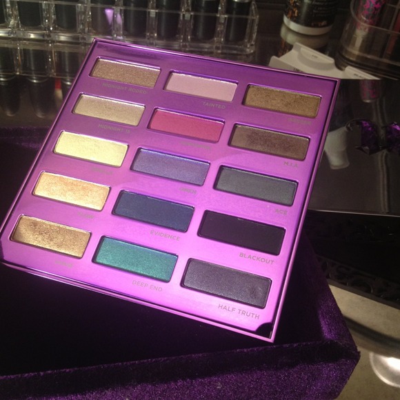 Urban Decay 15 year anniversary Palette **SOLD**