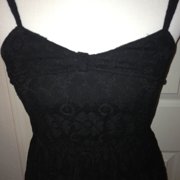 ❌SOLD IN BUNDLE❌NWOT🌺Black Lace Dress🌺 - Picture 2 of 4
