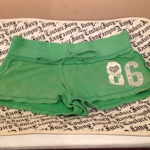 VS PINK GREEN SHORTS
