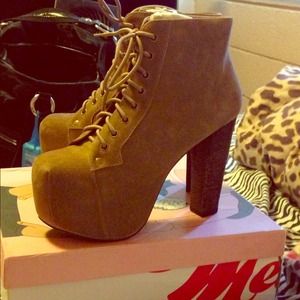 Jeffrey Campbell litas ❗HOLD❗