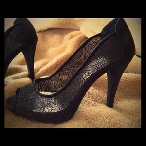 🌟Reduced!🌟Gorgeous peep toe heels