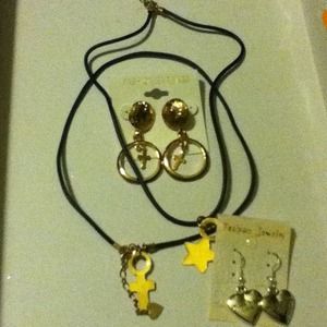 Bundle 4 pcs of jewelry!