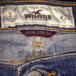 SELLING--Hollister SoCal Stretch Denim Jeans