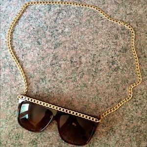 Sunglasses w/ Gold Chain
