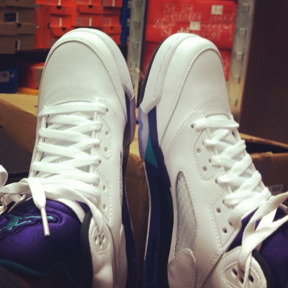Air Jordans 8 Retro "Grapes". Never worn.