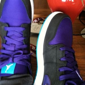 Air Jordan 1 MID