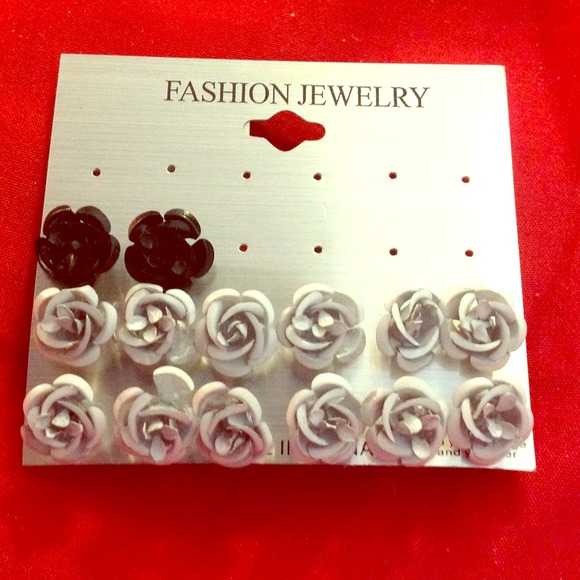 Flower Stud Earrings