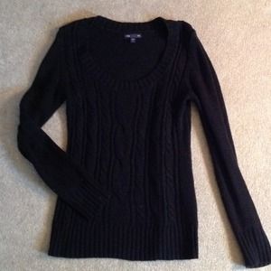 SOLD!! Black cable knit cotton blend sweater