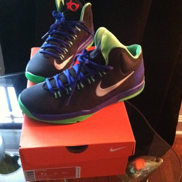 KD V