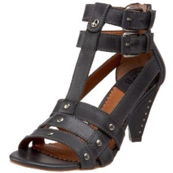 Lucky Brand "Lacey" Sandal in Gun Metal Vachetta