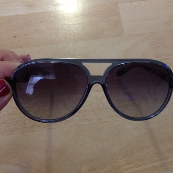 SOLD DCALAMITAMarc by Marc Jacobs blue aviators