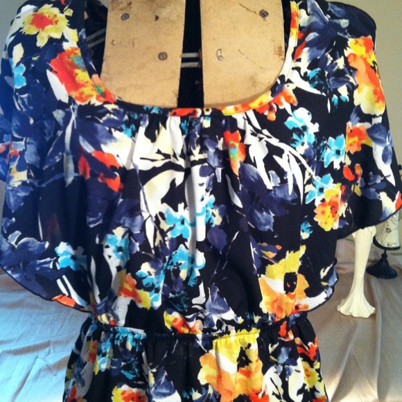 Oleg Cassini Floral Print Dress - Picture 2 of 3
