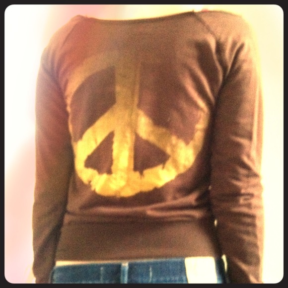 Peace sign graphic sweater 💜💚❤