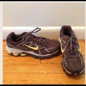 For pinklady! Nike Women's sneakers Size 10 NWT