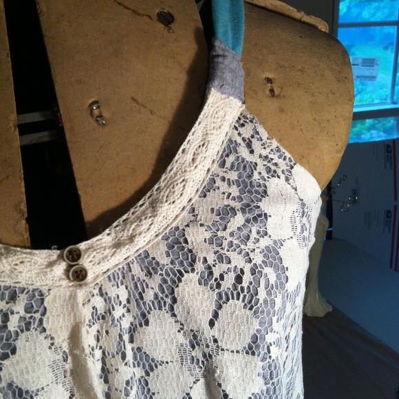 New Summer Tank - Picture 2 of 3