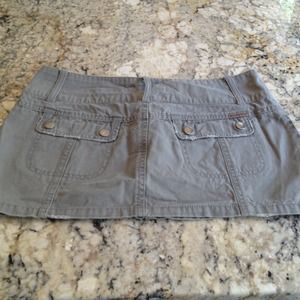 DONATED WEATHERVANE size 5 skirt