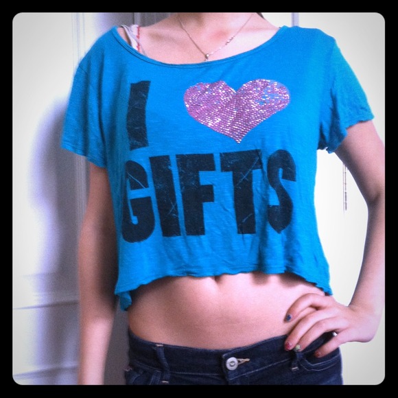 I ❤ gifts croptop!!
