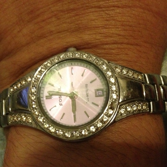 Fossil pink watch - Picture 3 of 4