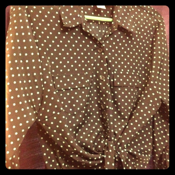 Tie front blouse. Black with mint green polka dots